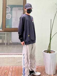 Nike Sportswear Essentials 系列 撞色Logo休閒運動圓領刺繡套頭衛衣 男款 黑色 - 黑色 - 查看 8