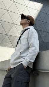 Áo nỉ có mũ lót lông cừu Nike Club dành cho nam, màu xám nhạt. - Màu Xám nhạt - Xem 6