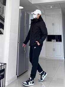 Nike Sportswear Club Fleece Logo鬆緊腰束腳長款運動長褲 男款 黑色 - 黑色 - 查看 11