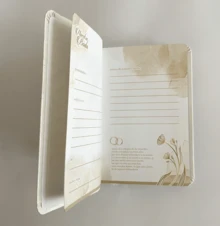 Biblia Rvr1960 Boda Simi Piel Blanco Y Plata Compacta Letra 8 Puntos - Libro único - Ver 7