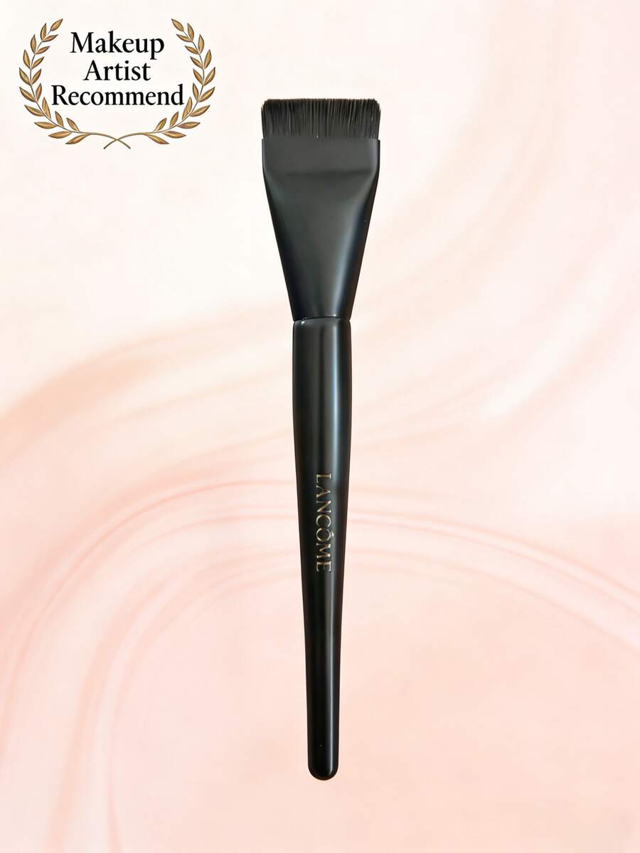 Lancôme Black, Makeup Foundation Brush, Flat Top Brush, Thin Application, Long Wear Brush, Flawless Application - Black - View 1