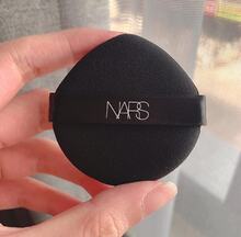 Nars Hydrophilic Polyurethane Makeup Sponge, Teardrop Shaped Makeup Puff, Creates Seamless Natural-Looking Skin Makeup - Black - View 2
