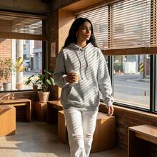 Sudadera con capucha para mujer, elegante top de poliéster de manga larga, sudadera de mujer versátil e informal, forro polar, estampado de Nueva York, hombros caídos, tela suave, cómoda y transpirable, ropa de calle de moda para todos los días, ideal para otoño e invierno. - Gris - Ver 9