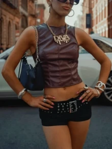 Women Y2K Rivet Belt Denim Shorts Casual Solid Color Low Waist Wide Studded Belt Micro Shorts Vintage 2000s Gothic Punk Mini Bottom Summer Going Out Party Clubwear Shorts - 黑色 - 查看 7