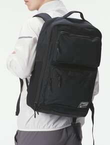 Nike 27L 標誌拉鍊開合百搭輕便雙肩包男款 - 黑色 - 查看 1