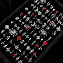 20件套复古朋克蜘蛛骷髅戒指套装，男女皆宜，混搭风格，哥特暗黑风，适合万圣节、派对、节日佩戴。 - 20個混合萬聖節戒指 - 查看 3