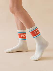 2 Pairs Fashionable Letter Print Versatile Comfortable Mid-Calf Socks - Multicolor - View 3