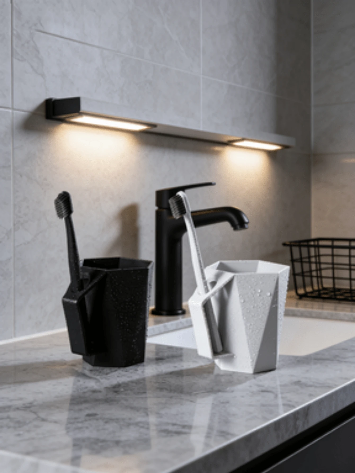 1 Piece Household Diamond-Shaped Toothbrush Cup For Couples With Handle, Stylish And Simple Creative Rinse Cup - 400ml - View 1