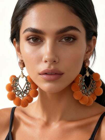 1对简约时尚清新夸张毛球微镶锆石吊坠耳环，小众高端女士耳环