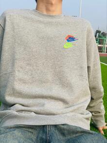Nike Sportswear Essentials 系列 撞色Logo休閒運動圓領刺繡套頭衛衣 男款 灰色 - 灰色 - 查看 7