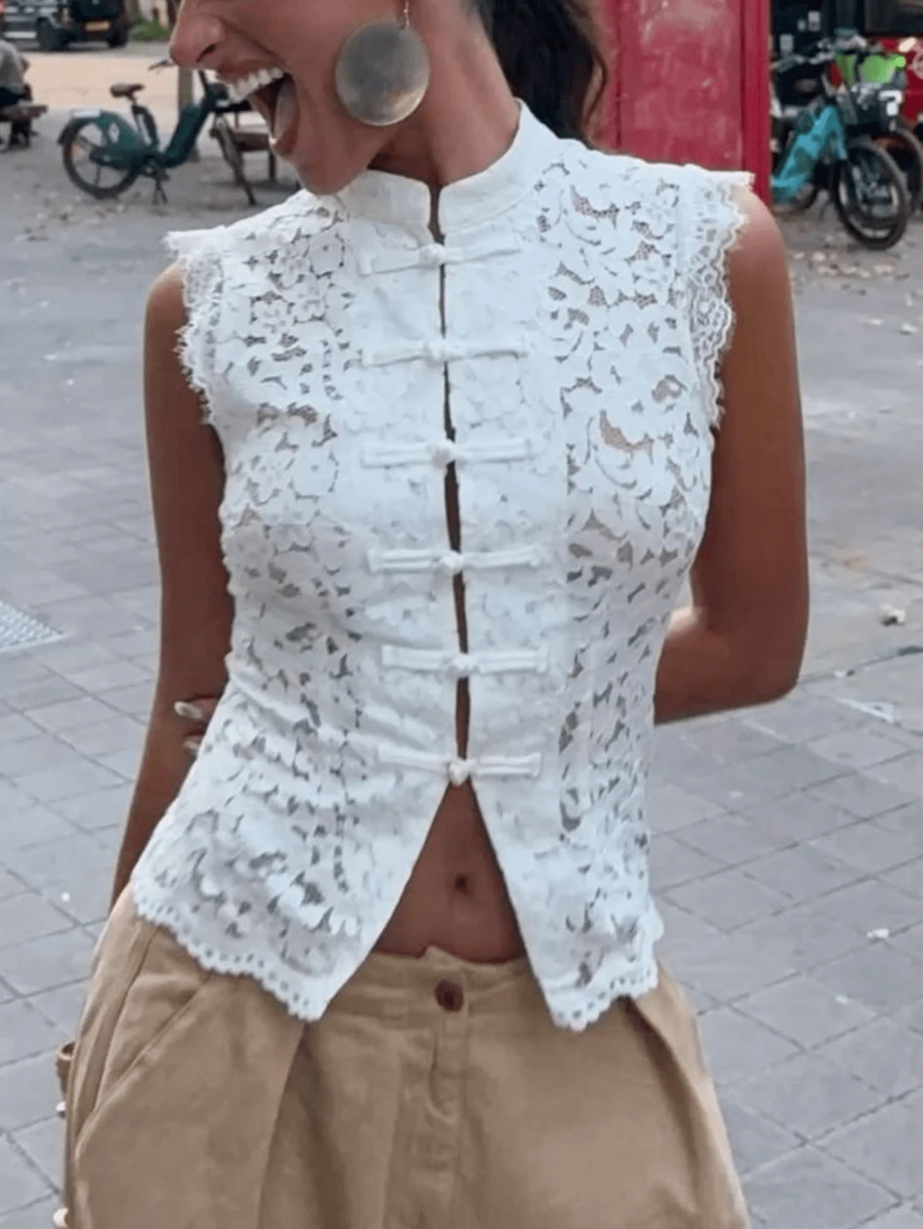 Women Elegant Floral Lace Tank Top Solid Color Chinese Frog Button Sleeveless Shirt Fairy Aesthetic Slim Fit Mock Neck Vest Top Y2k Casual Streetwear - trắng - Xem 1