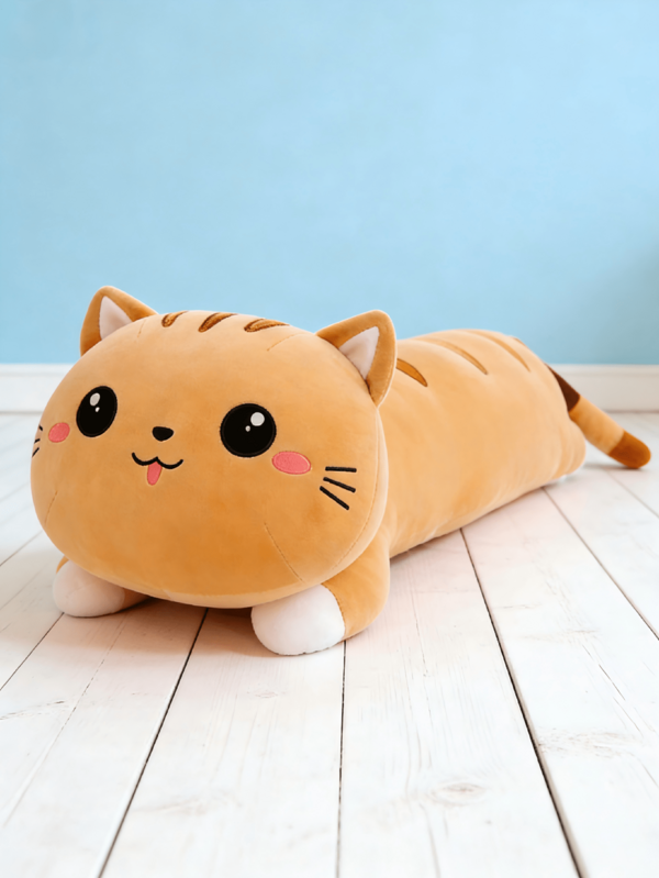 可爱猫咪毛绒玩具，卡其色，蓬松柔软，适合儿童，男孩女孩皆宜，可爱又柔软，可作抱枕、睡眠枕、靠垫、背部支撑、腹部支撑、午睡枕，生日礼物、派对礼品、家居装饰