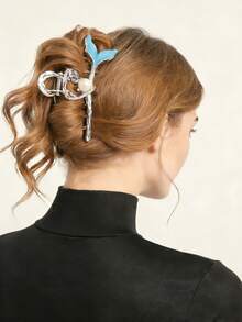 1个美人鱼尾巴金属发爪夹，饰有闪光珐琅和珍珠，优雅银色发饰，非常适合海滩派对、婚礼和情人节。 - 銀色 - 查看 13