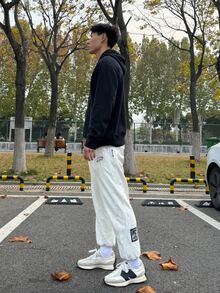 Áo nỉ có mũ lót lông cừu Nike Club dành cho nam, màu đen. - màu đen - Xem 8