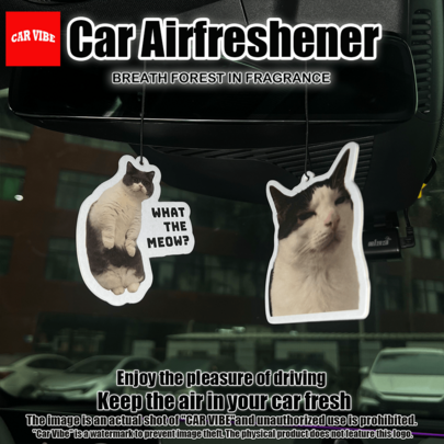 MEM Z KOTEM, projekt "Co miauczy", zapachowe tabletki do zawieszenia na lusterku wstecznym, odświeżacz powietrza do samochodu, zapachowa tabletka do samochodu, odświeżacz powietrza do samochodu, dekoracja do zawieszenia na lusterku wstecznym, zawieszka ozdobna do samochodu, akcesoria do wnętrza samochodu, specjalne prezenty dla przyjaciół, trwały zapach na bazie papieru do pojazdów, bez alkoholu, łatwy w użyciu, zabawny design