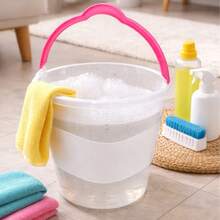 1 pieza Cubeta de agua portátil 10 litros, cubo de lavado de autos de plástico y silicona, cubo de almacenamiento de agua y riego para el hogar - Trasparente - Ver 2