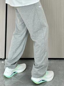 Celana Jogging Kasual Rajut Nike Sportswear Warna Polos dengan Tali Pengikat, Pria, Abu-abu - Grey - View 9