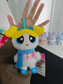 The Powerpuff Girls Warm Scarf Character Keychain Bag Charm Pendant, Cartoon Winter Outfit Design Featuring Cozy Scarf Detail and Expressive Face Elements, Soft-Touch Fabric Surface with Fine Stitching and Refined Craftsmanship, Lightweight Hanging Ornament Keybory for Fine Stitching and Refined Craftsmanship, Lightweight Hanging Ornament Keypory for Fine Stutem Tod Display Decoration and Desk Accent, Eye-Catching Seasonal Cartoon Accessory for Character Fans and Art Figure Collectors, Ideal Christmas Holiday Birthday Gift Choice for Friends Couples and Special Celebration Moments - 彩色 - 查看 11