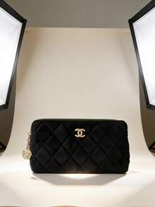 CHANEL 天鹅绒化妆包，便携式化妆包，钱包，山茶花图案，优雅小收纳袋 - 黑色 - 查看 5