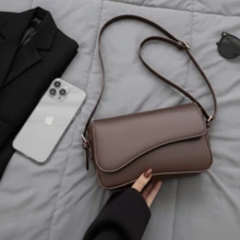 Women's Shoulder Bag With Cloud Design, Classic And Modern, With Adjustable Strap. - 鏽棕色 - 查看 3