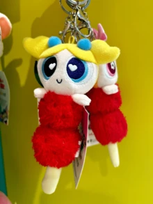 The Powerpuff Girls Strawberry Tanghulu Character Keychain Bag Charm Pendant, Cartoon Dessert-Inspired Design Featuring Strawberry Skewer Detail and Sweet Expression Elements, Soft-Touch Fabric Surface with Fine Stitching and Refined Craftsmanship, Keyweight Hpack Ynament Character Collectible for Daily Styling Display Decoration and Desk Accent, Eye-Catching Food-Themed Cartoon Accessory for Character Fans and Art Figure Collectors, Charming Gift Choice for Friends Couples Birthdays Holidays and Special Celebration Moments - 彩色 - 查看 11