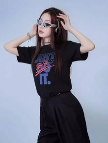 Nike Dri-FIT卡通字母圖案印花幽默運動休閒圓領短袖落肩袖T卹 - 黑色 - 查看 6