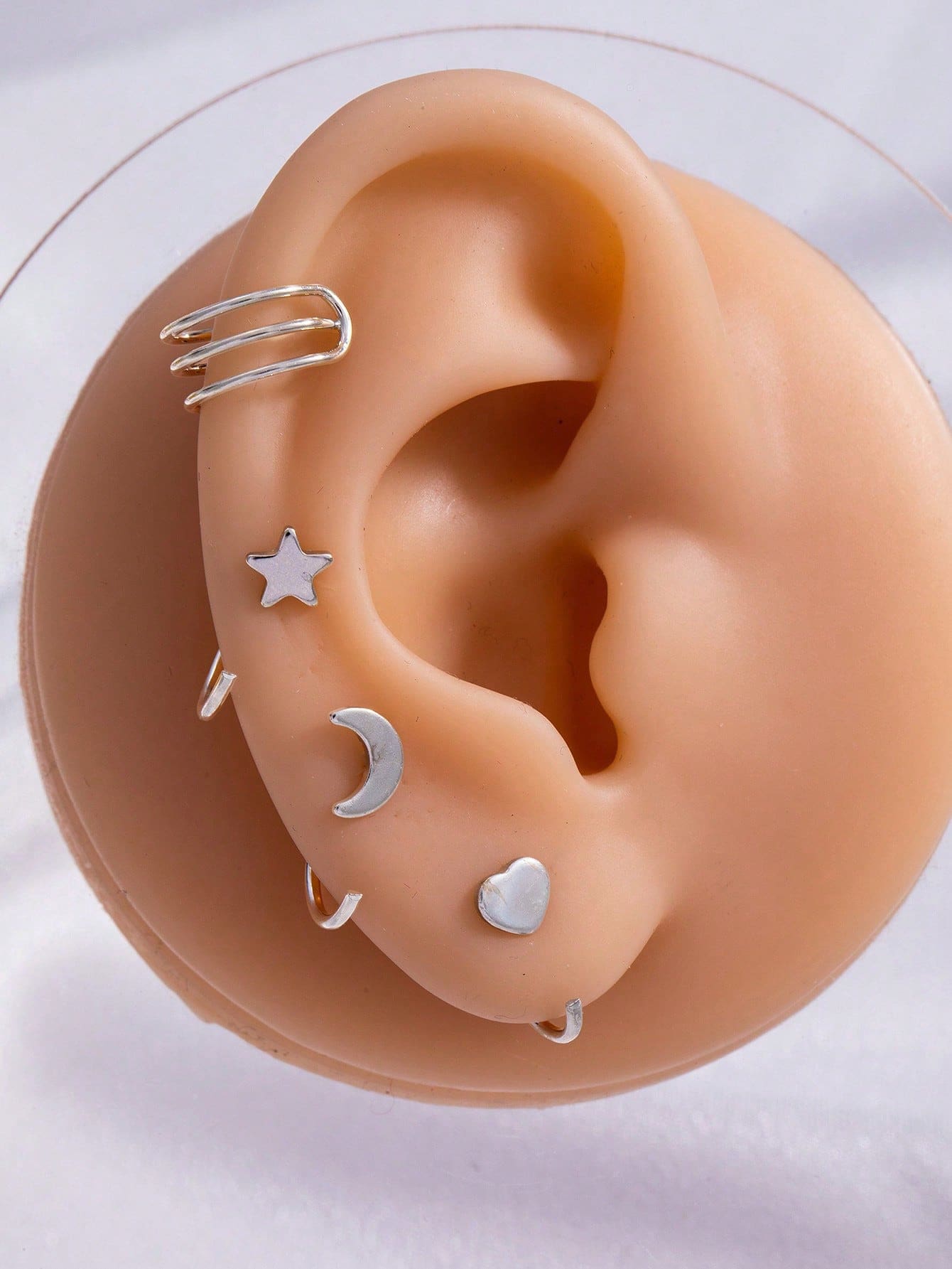 一套优雅不对称银色星星、月亮、心形夹式耳环和耳钉套装 - 銀色 - 查看 1