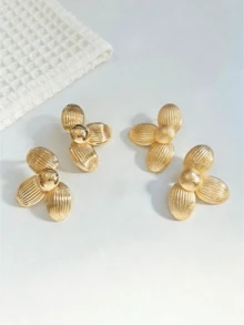 1 Pair Metal Triple Flower Stud Earrings, Suitable For Women's Daily Wear, Banquets And Parties - Multicolor - View 6