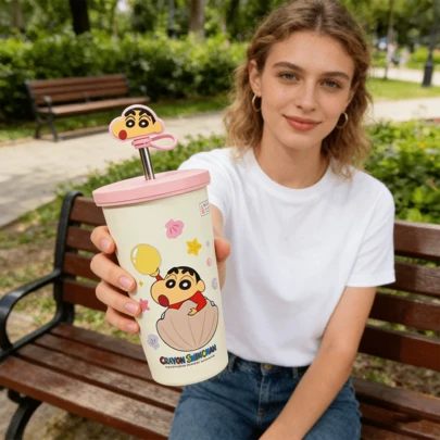 635毫升/21.47盎司 蜡笔小新动漫不锈钢保温杯，可爱设计，吸管杯，保温瓶，水瓶，保温杯，节日礼物