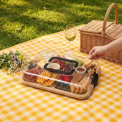 竹制奶酪板，配有安全亚克力盖——便携式竹制小吃托盘，适用于露营、聚会和餐厅。也适用于盛放熟食拼盘、节日开胃菜和美味小吃。时尚透明盖设计和包装材料。