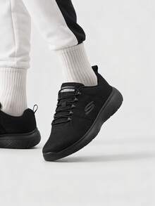 Skechers 男士轻便缓震跑步鞋、户外运动鞋、休闲运动鞋 - 全黑色 - 查看 2
