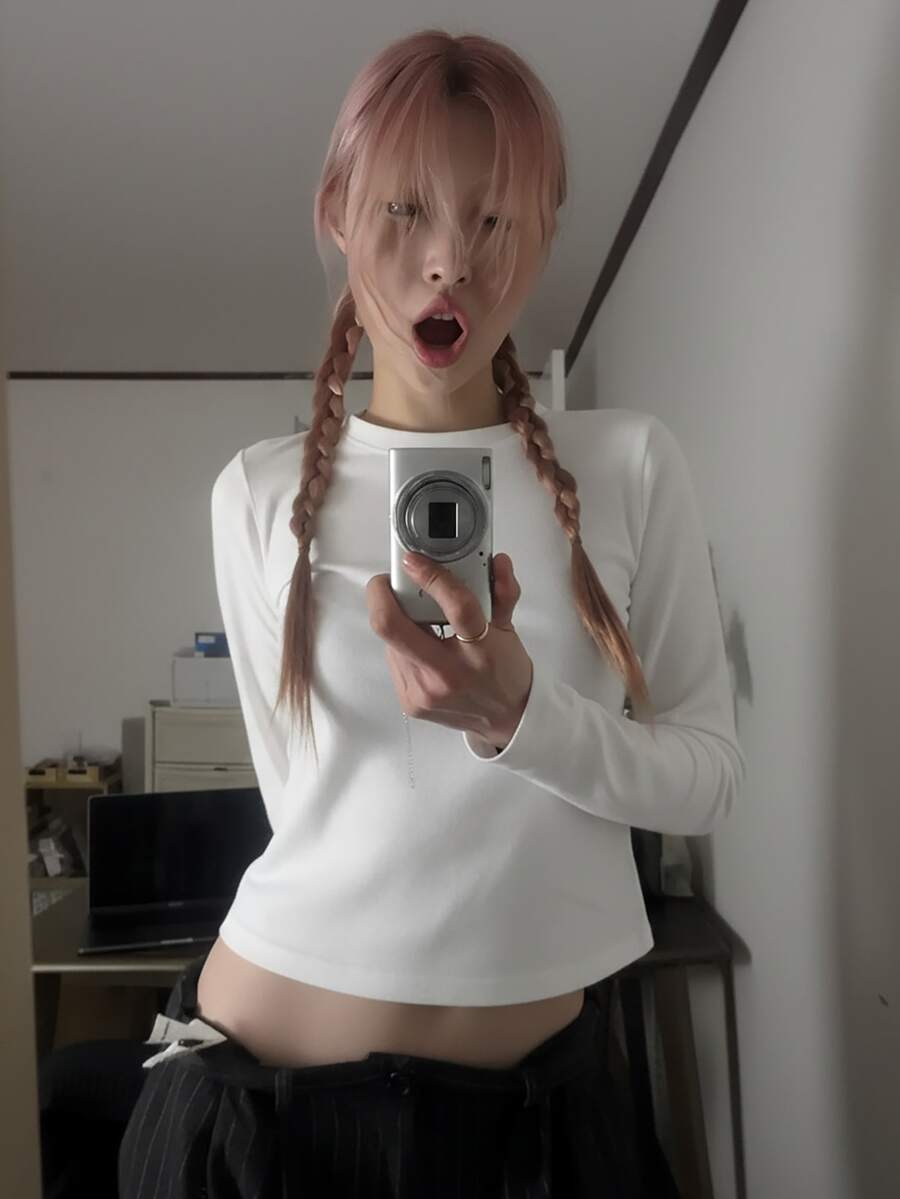 Y2K Crop Top Round Neck Long Sleeve T-Shirt, Solid Color Fitted Midriff-Baring Undershirt - White - View 1