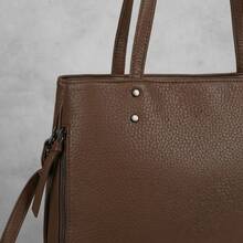 Women's Large Tote Bag L0038 Structured Elegant Double Handle Synthetic Leather Spacious Modern - Cà phê nâu - Xem 4