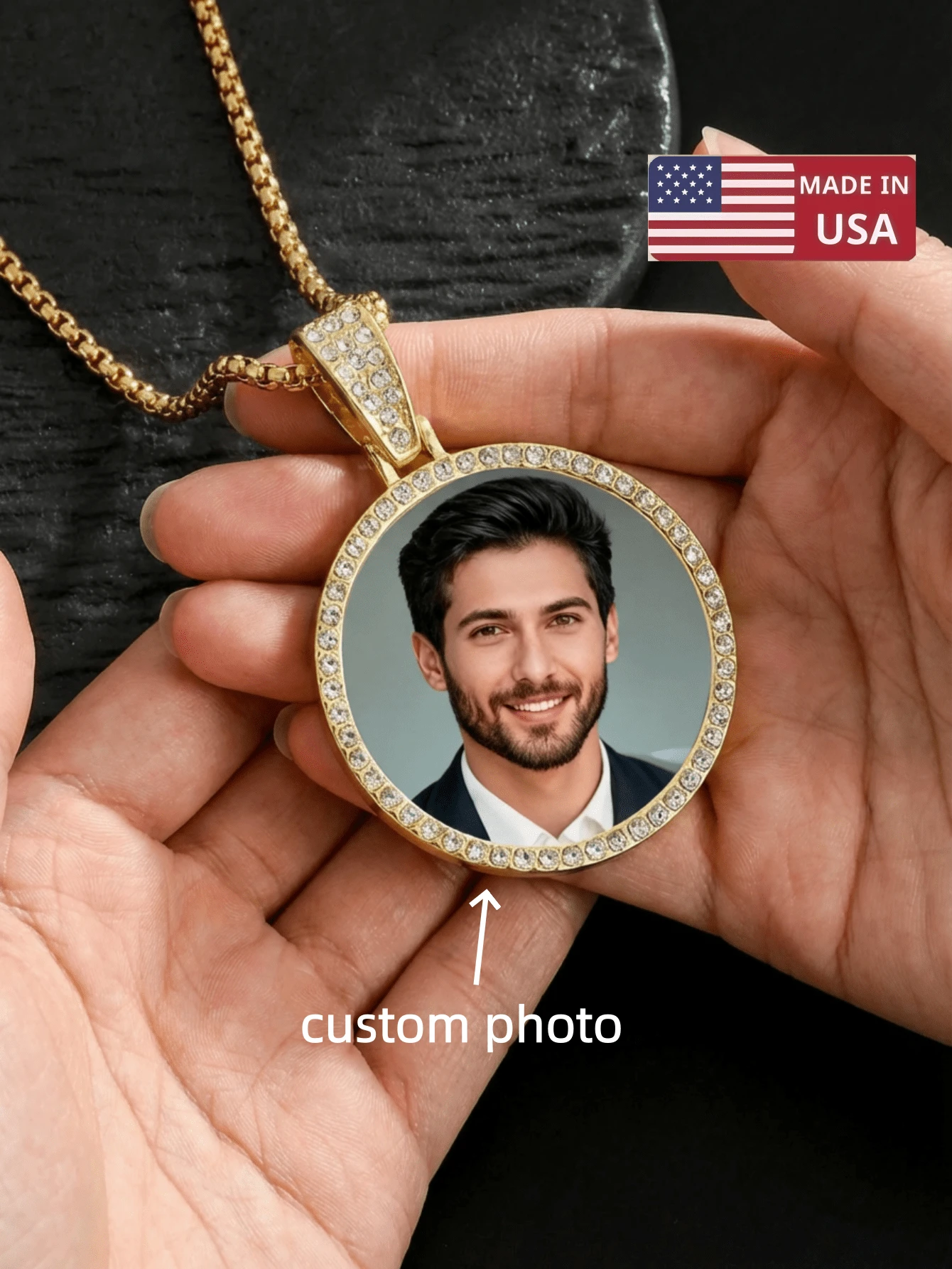 1pc Customized Photo Necklace, Personalized Couple Picture Frame Pendant, Women's Round Memory Pendant Necklace With Rope Chain, Hip-Hop Jewelry For Men Customized Picture Necklace, Personalized Photo Pendant Necklace, Commemorative Gift For Men And Couples Silver, Gold Fashion, Autumn Fashion, Vintage,Gold,Stylish,Colorful,Vintage,Simple,Unisex,Casual,Cuties,Custom,Personalized,Unique,Ideal Gifts For Him,Ideal Gifts For Her,Her,Boyfriend,Girlfriend,Dad,Mom,Family,Friends,For Anniversaries,For Birthdays,For Graduation,For Prom,For Party,Jewelry,Jewelry, Photo Projection Necklace - Multicolor - View 1