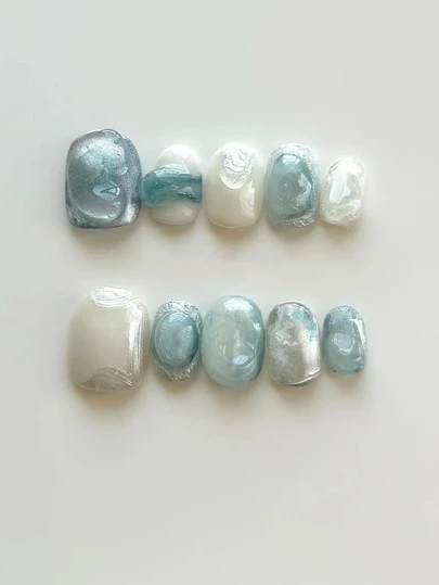 10pcs Pure Handmade Press On Nails Short Round Nail Blue White And Silver Shimmer And Cat Eye Nails With Three-Dimensional Water Droplet Fancy Cute Pain Y2k Gentle For Women And Girl,Spring Summer Fall Winter,Holiday And Daily Life Use Handmade Press On Nails