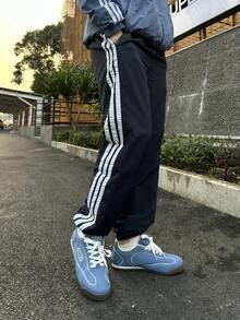 Adidas 阿迪达斯 ESSENTIALS 条纹休闲简约抽绳运动裤，男女通用，传奇墨蓝色 - 黑色 - 查看 8