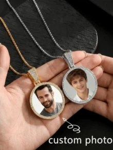 1pc Customized Photo Necklace, Personalized Couple Picture Frame Pendant, Women's Round Memory Pendant Necklace With Rope Chain, Hip-Hop Jewelry For Men Customized Picture Necklace, Personalized Photo Pendant Necklace, Commemorative Gift For Men And Couples Silver, Gold Fashion, Autumn Fashion, Vintage,Gold,Stylish,Colorful,Vintage,Simple,Unisex,Casual,Cuties,Custom,Personalized,Unique,Ideal Gifts For Him,Ideal Gifts For Her,Her,Boyfriend,Girlfriend,Dad,Mom,Family,Friends,For Anniversaries,For Birthdays,For Graduation,For Prom,For Party,Jewelry,Jewelry, Photo Projection Necklace - Multicolor - View 2
