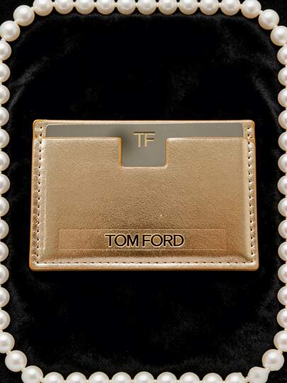 Tom Ford Goldfarbener Kartenetui-Spiegel. Tragbarer doppelseitiger Spiegel. Exquisiter und modischer Ledermake-up-Spiegel. Tragbarer Make-up-Nachbesserungsspiegel. Geeignet für den täglichen Gebrauch, ein hervorragendes Geschenk für die Freundin.