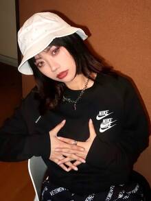 Nike Sportswear Men's Spring Black Crew Neck Sweatshirt With Embroidered Logo - Black - View 11