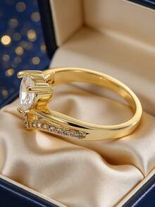 Women's Gold-Plated Cubic Zirconia Ring, Minimalist Heart-Shaped Main Stone, V-Shaped Band Design, Versatile & Elegant, Suitable For Daily Commute/Work, Great Birthday Gift For Fashionista - Gold - View 2