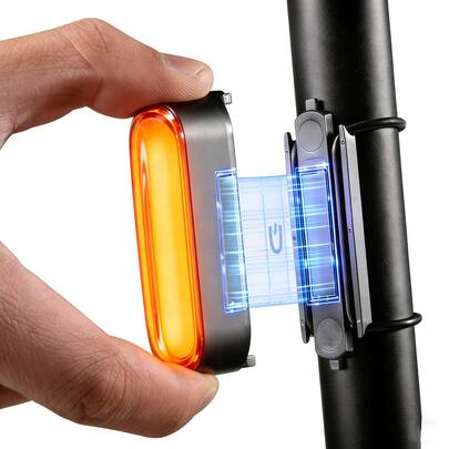  ROCKBROS 智能自行车尾灯，磁吸式，400mAh Type-C 电池，时尚汽车设计