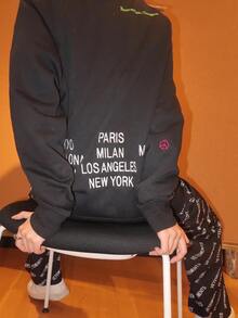 Nike Sportswear Men's Spring Black Crew Neck Sweatshirt With Embroidered Logo - Black - View 12