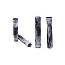 Kit Rainbow Selim Bike Camaleão Colorido + Manopla Freeride MTB BMX - Preto e Branco - Visão 5