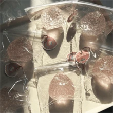 2026新款亮面大草莓挤压玩具，硅胶质感，高品质手工制作，减压解压指尖玩具 - 完美礼物、生日礼物、理想礼物、惊喜礼物、节日礼物、情侣礼物、万圣节礼物、圣诞礼物、游戏玩家礼物 - 彩色 - 查看 4