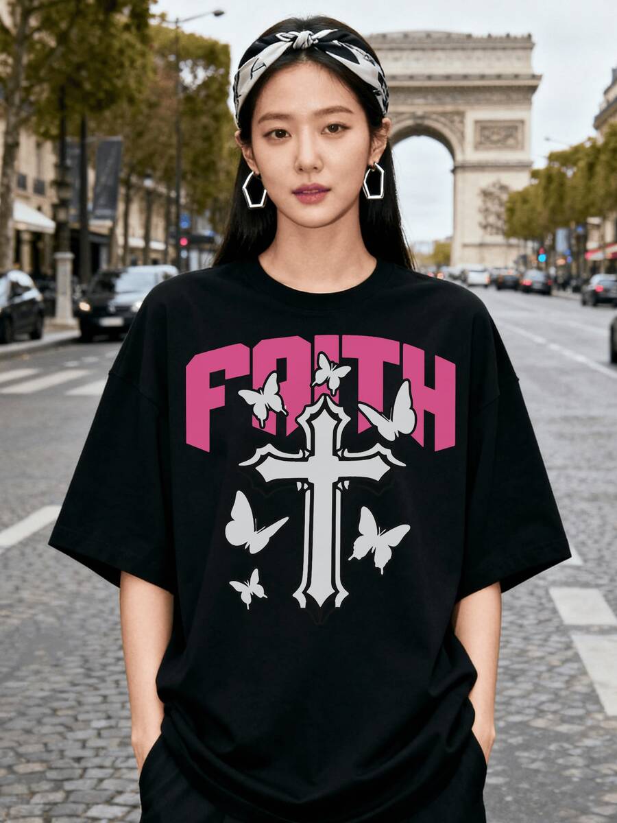 Camiseta de mujer con diseño de cruz cristiana y mariposa, Suave, transpirable e ideal para uso casual diario, perfecta para primavera y verano.blusas para mujer,san valentín ropa,san valentín,playeras de mujer - Negro - Ver 1