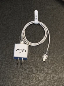 四合一十字字母设计充电保护壳及线缆整理套装 - 含20W/18W适配器、适配器盖，兼容 11/12/13/14/15/16/13 Pro Max/16 Pro Max/17 Pro Max/15 Pro Max/17/16 Pro Max - 無色 - 查看 5