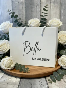 1Pc Custom Valentine's Day Gift Bag With Text-Personalized Keepsake Gift Bag, Custom Gift Packaging Bag, Valentine's Day Gift Bag, Romantic Present Wrap, Anniversary & Proposal Gift Bag, Party Favor Bag, Special Occasion Gift Packaging - White - View 4