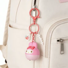 Miniso 1个三丽鸥草莓季系列LED发光吊坠钥匙扣包包装饰生日礼物（随机发货） - 藍色 - 查看 6