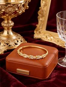 Camhanno 1 Pc - Premium-Looking Copper Bangle With Zirconia Inlay, Combining Texture And Smooth Bangle Body, The Link Design Has Its Own Unique Style, And It Looks Great When Layered For Everyday Wear. - Gold - View 2