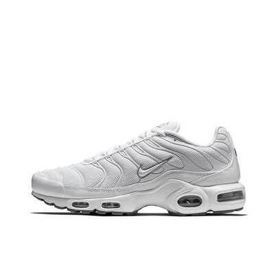  Giày chạy bộ Nike Air Max Plus Retro Cushioning cổ thấp, kiểu dáng thường ngày, phù hợp cho nam giới, thích hợp cho việc đi lại trong thành phố.